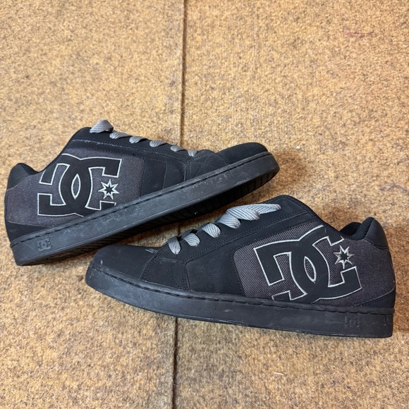 DC Men’s Court Graffik Skate Shoes Gray Black Size 13 - Picture 3 of 8